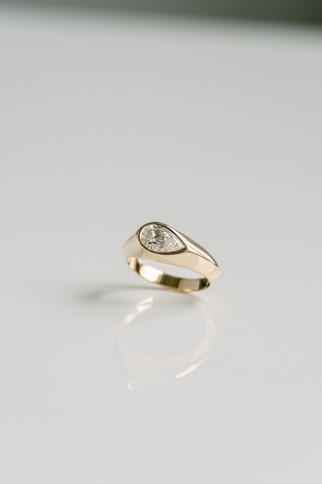 1.0CT Pear Shape Lab Grown Diamond Knife-Edge Signet Ring