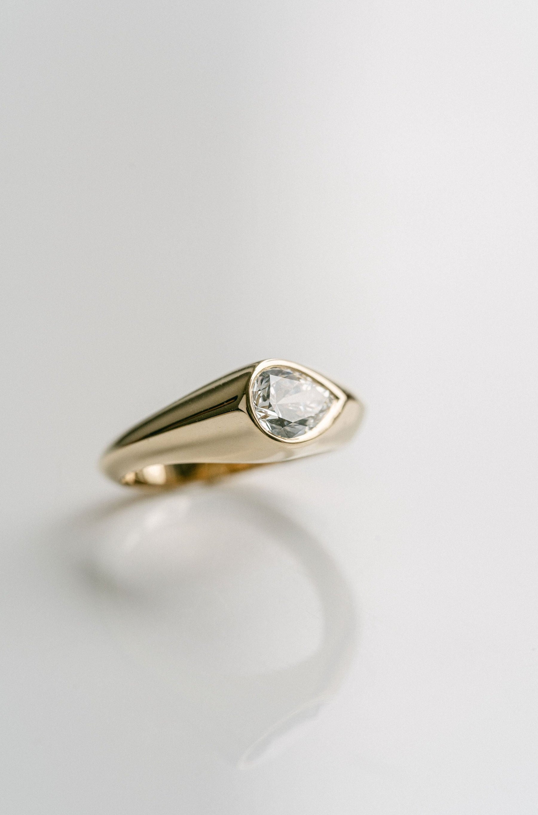 1.0CT Pear Shape Lab Grown Diamond Knife-Edge Signet Ring