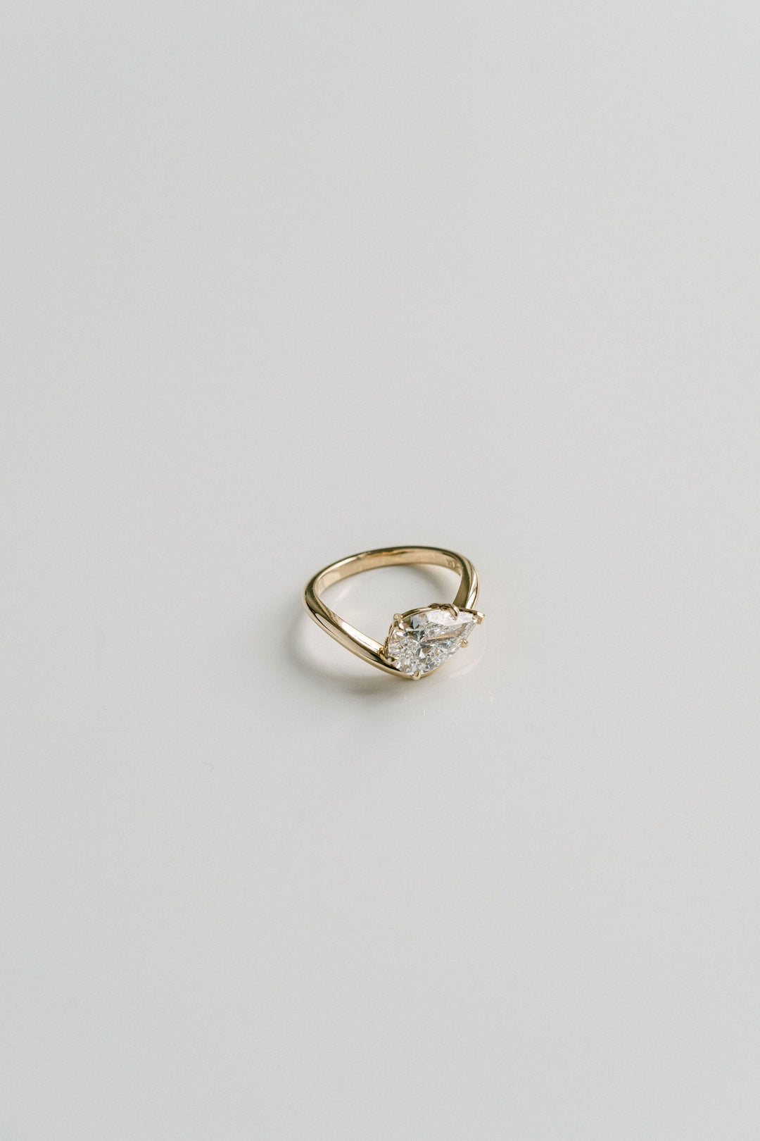2.0CT Pear Lab Grown Diamond Wave Curved Band Engagement Ring