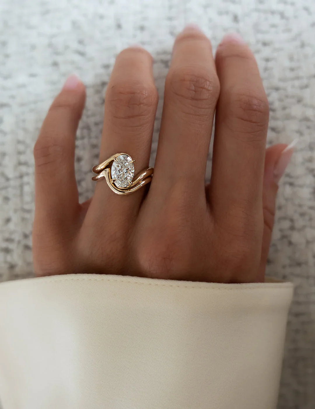 2.0CT Oval Lab Grown Diamond Unique Ring With Matching Curved Band