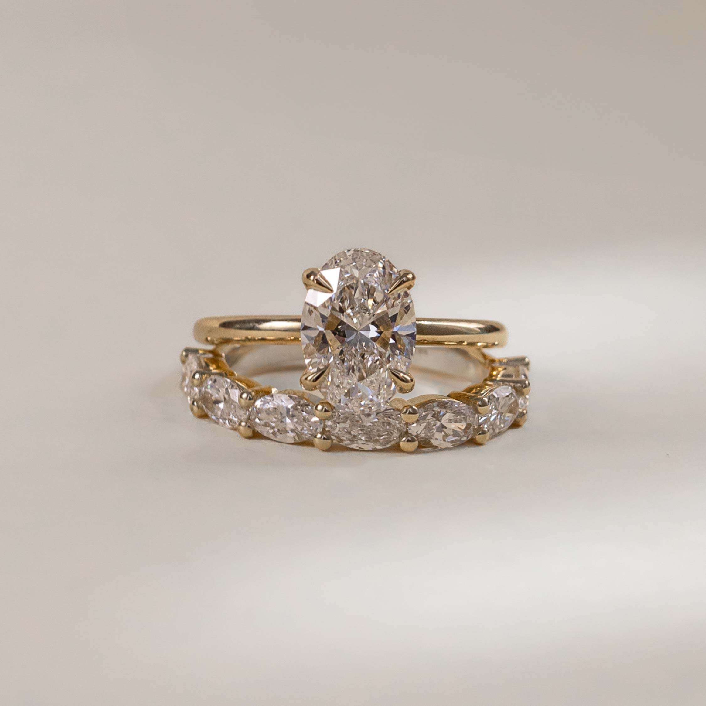 The Genevieve Ring - Horizontal Oval Wedding Band