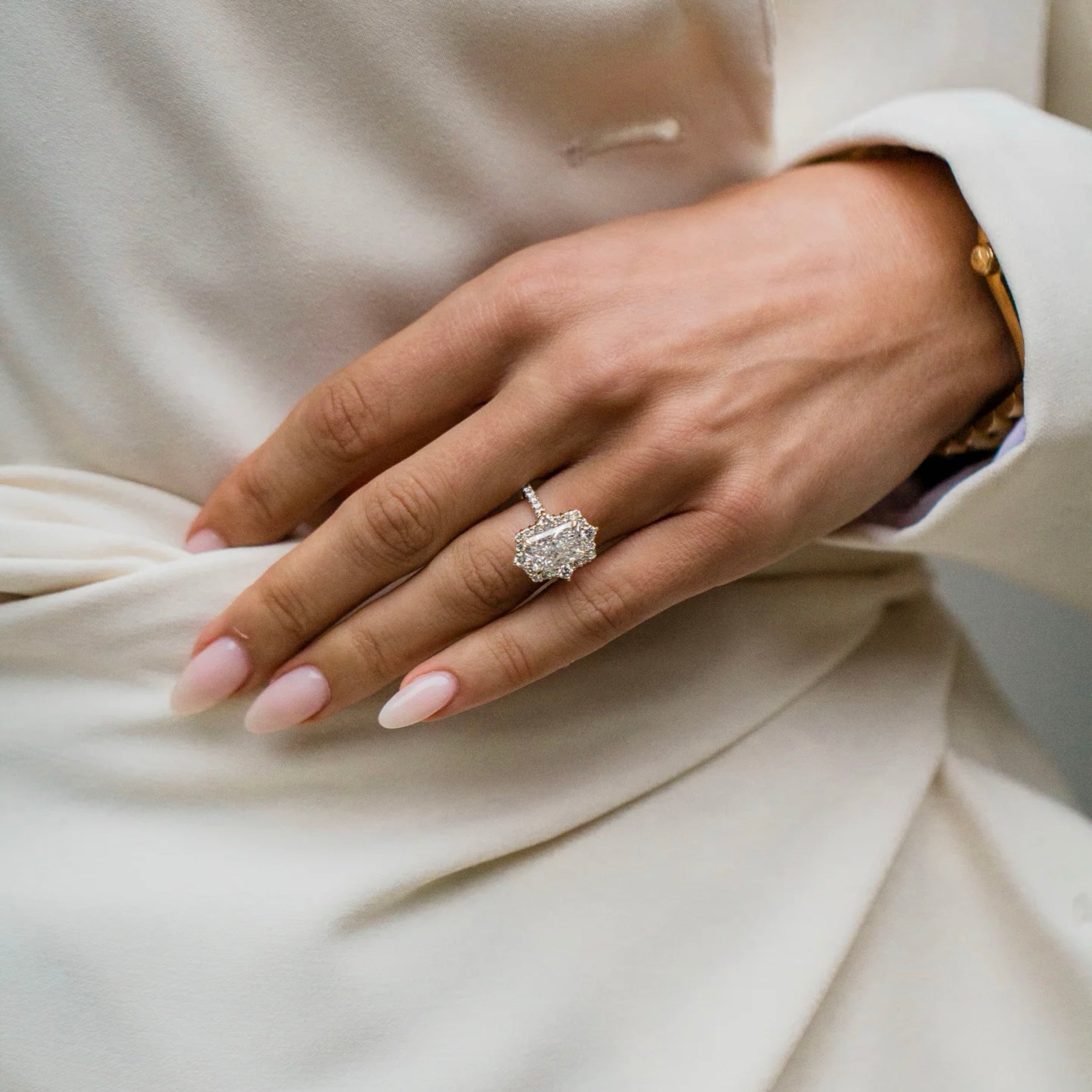 1.50CT-3.50CT Radiant Lab Grown Diamond Halo Pave Engagement Ring