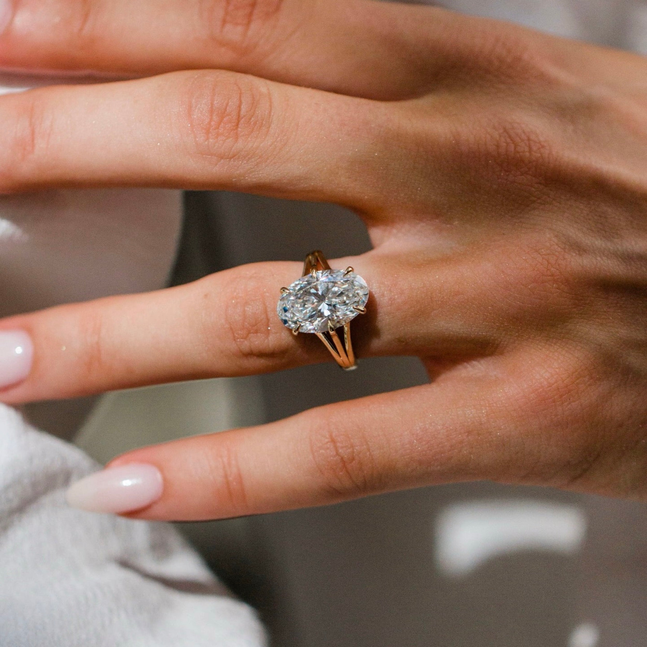 3.0CT-5.0CT Oval Lab Grown Diamond Split Shank Engagement Ring