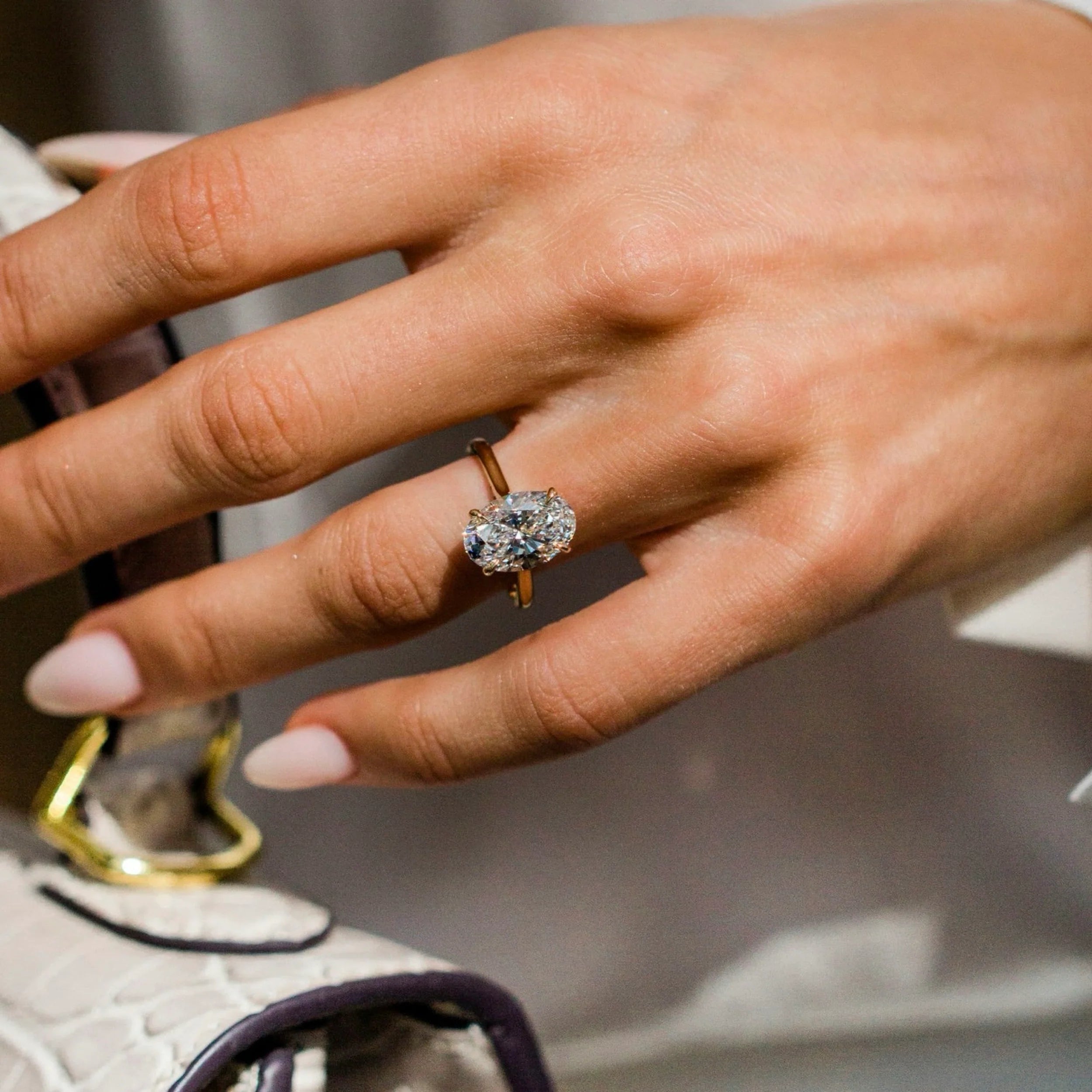 1.0CT-3.0CT Oval Lab Grown Diamond Solitaire Engagement Ring