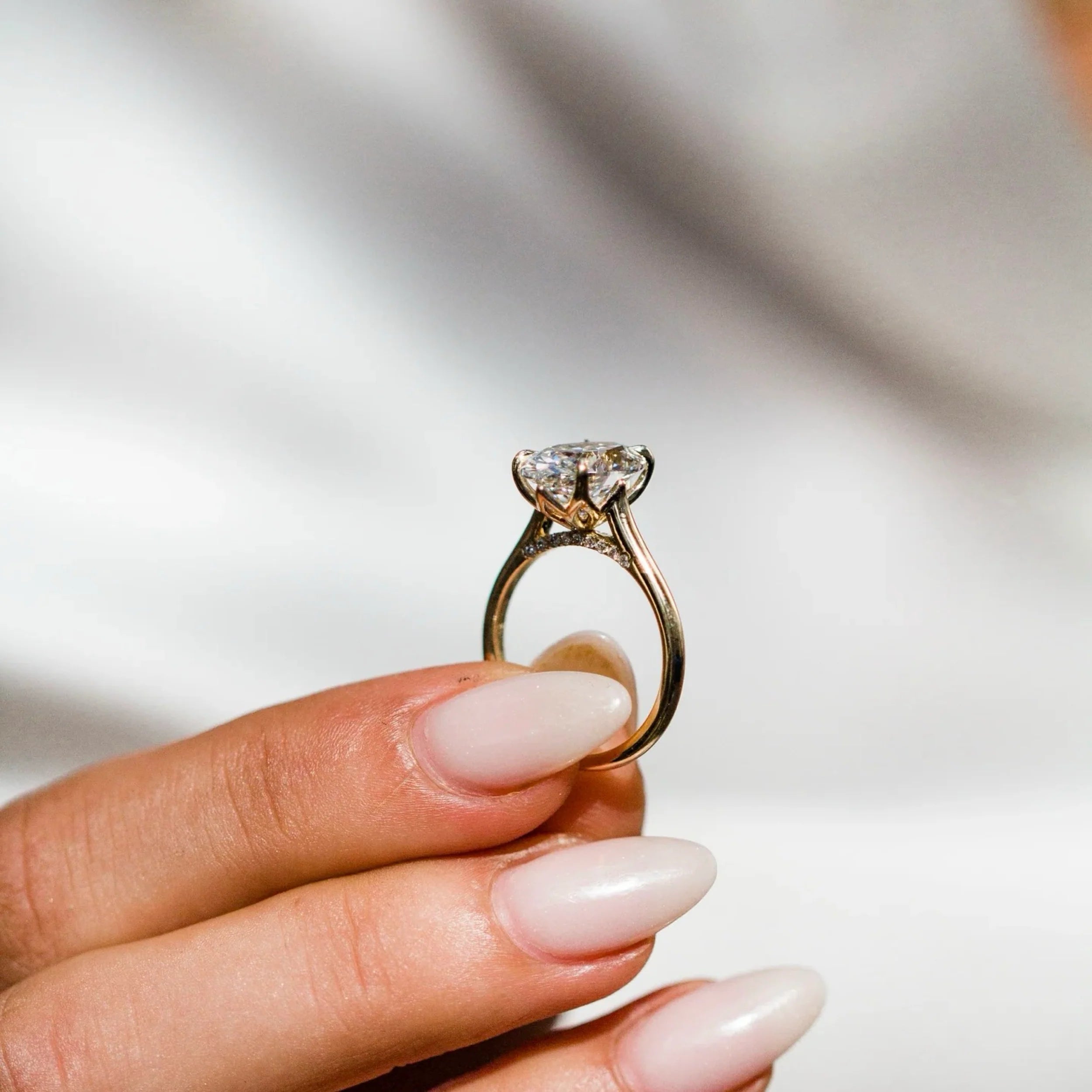 1.0CT-3.0CT Oval Lab Grown Diamond Solitaire Engagement Ring