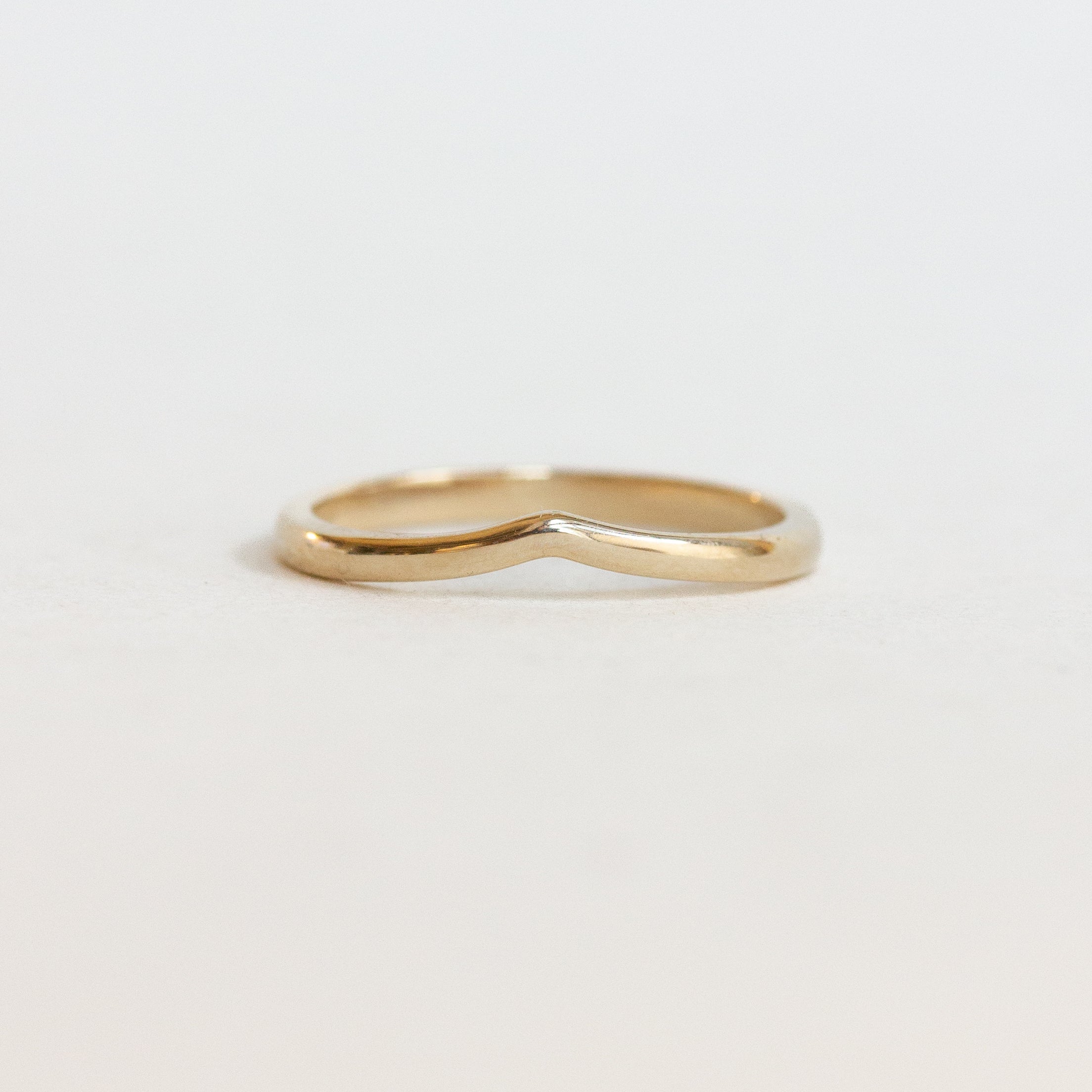 Round Lab Grown Diamond V Shape Curved Chevron Band