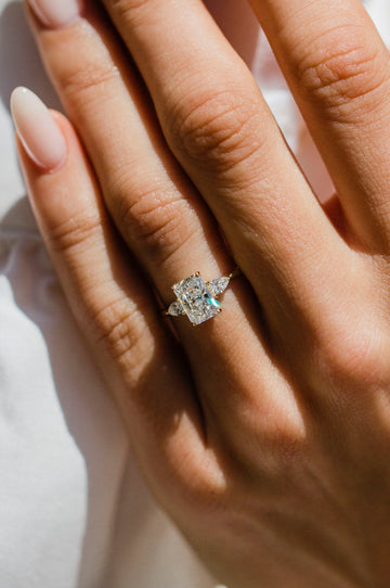 1.0CT-3.0CT Radiant Lab Grown Diamond Three Stone Engagement Ring