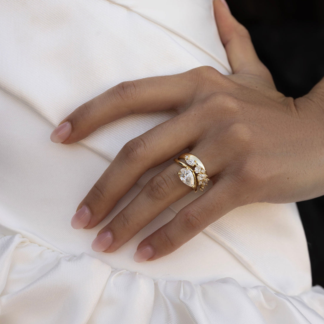 The Maya Ring - Pear Curved Solitaire