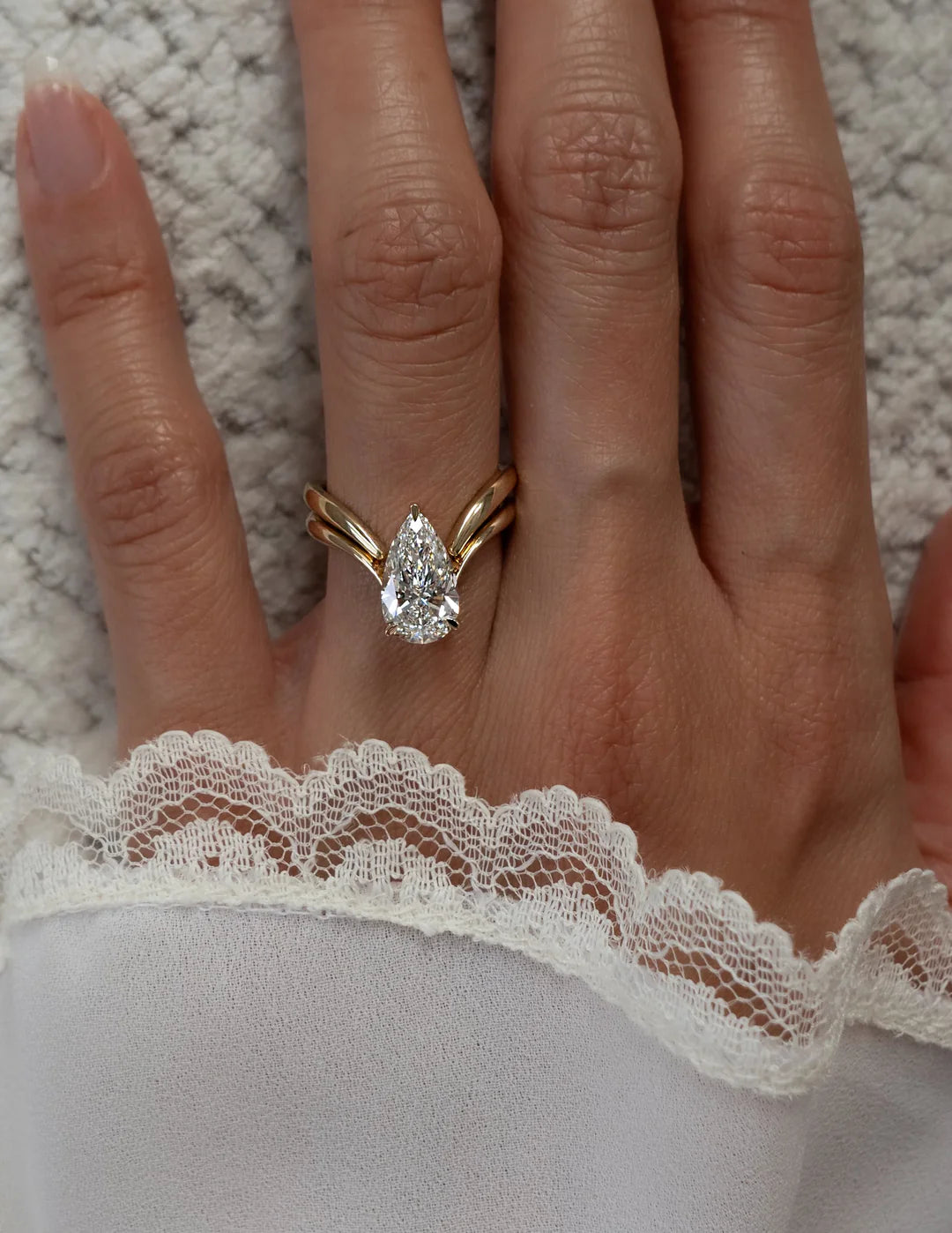 2.0CT Pear Lab Grown Diamond Unique Ring With Band