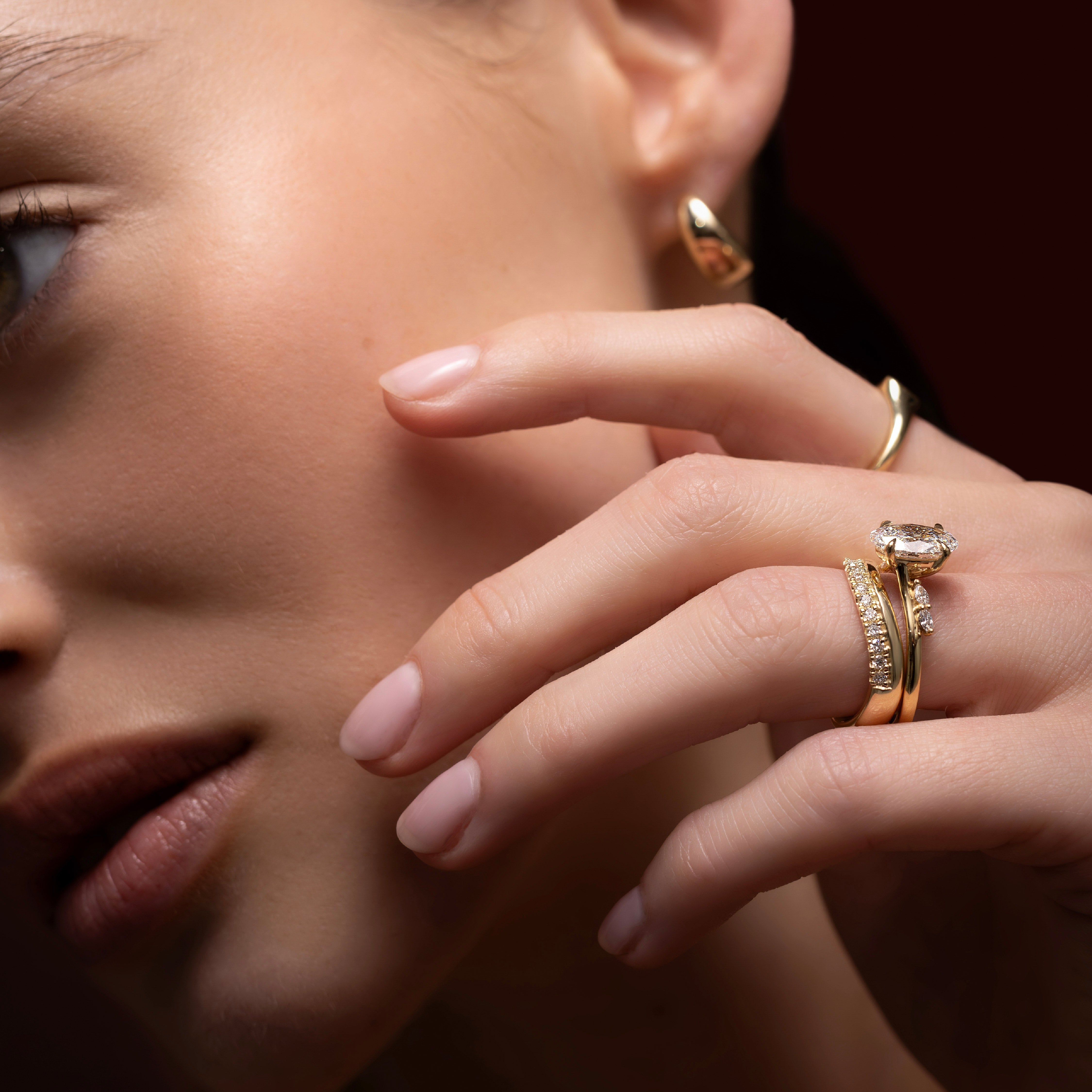 The Amira Ring™ - Oval with Marquise Accents