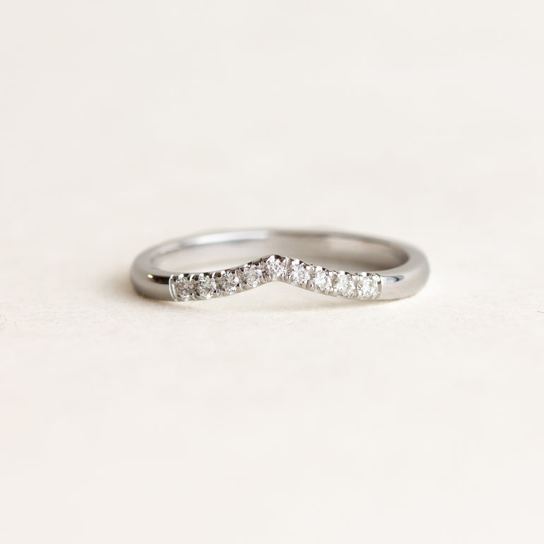 Round Lab Grown Diamond V Shape Curved Chevron Band