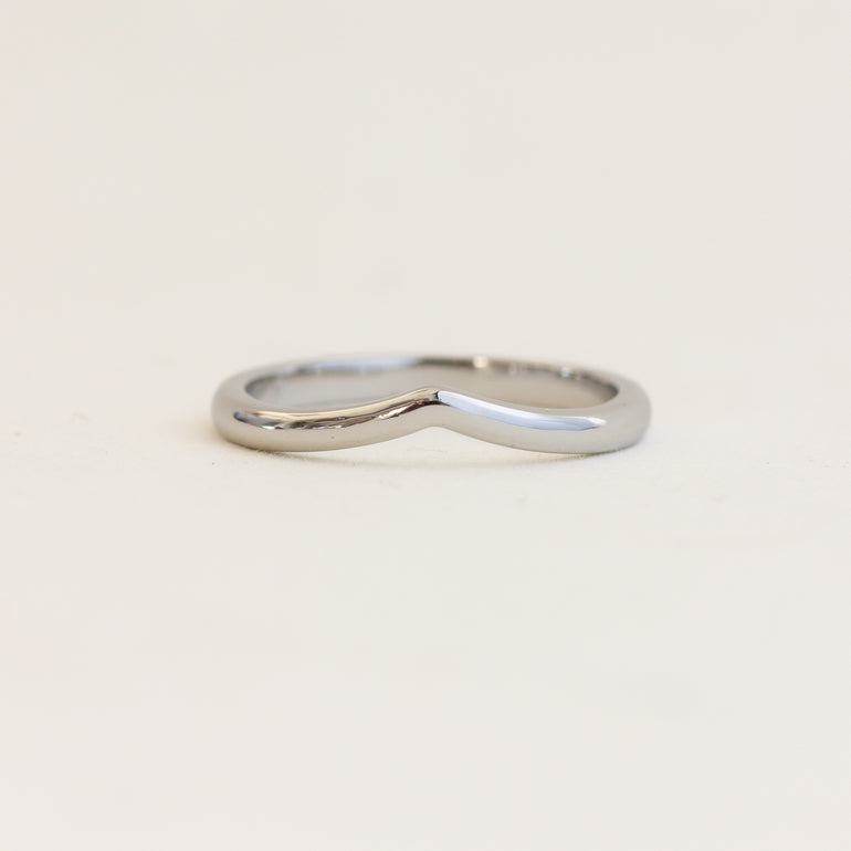 Round Lab Grown Diamond V Shape Curved Chevron Band
