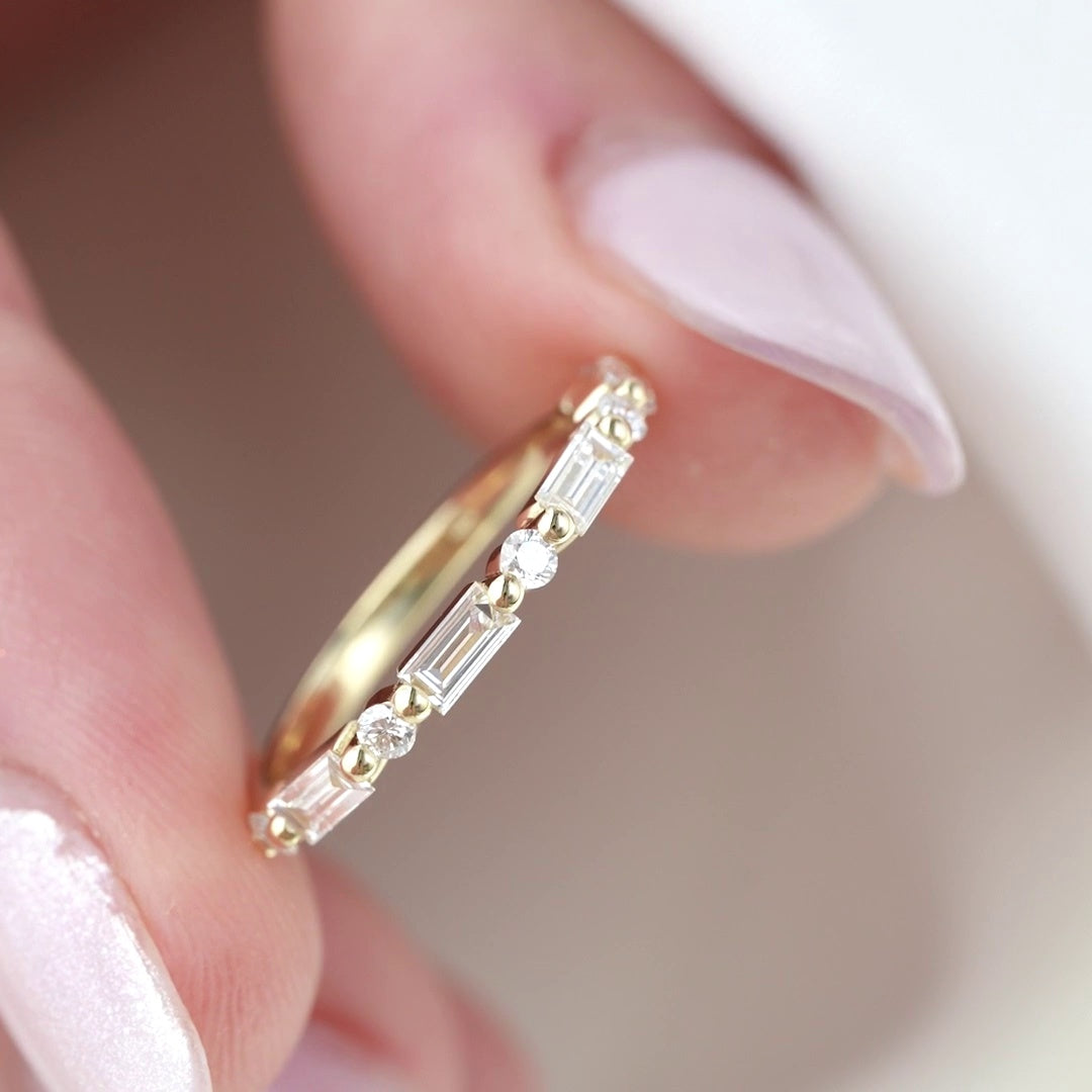 Round And East West Emerald Lab grown Diamond Floating Bubble Wedding Band