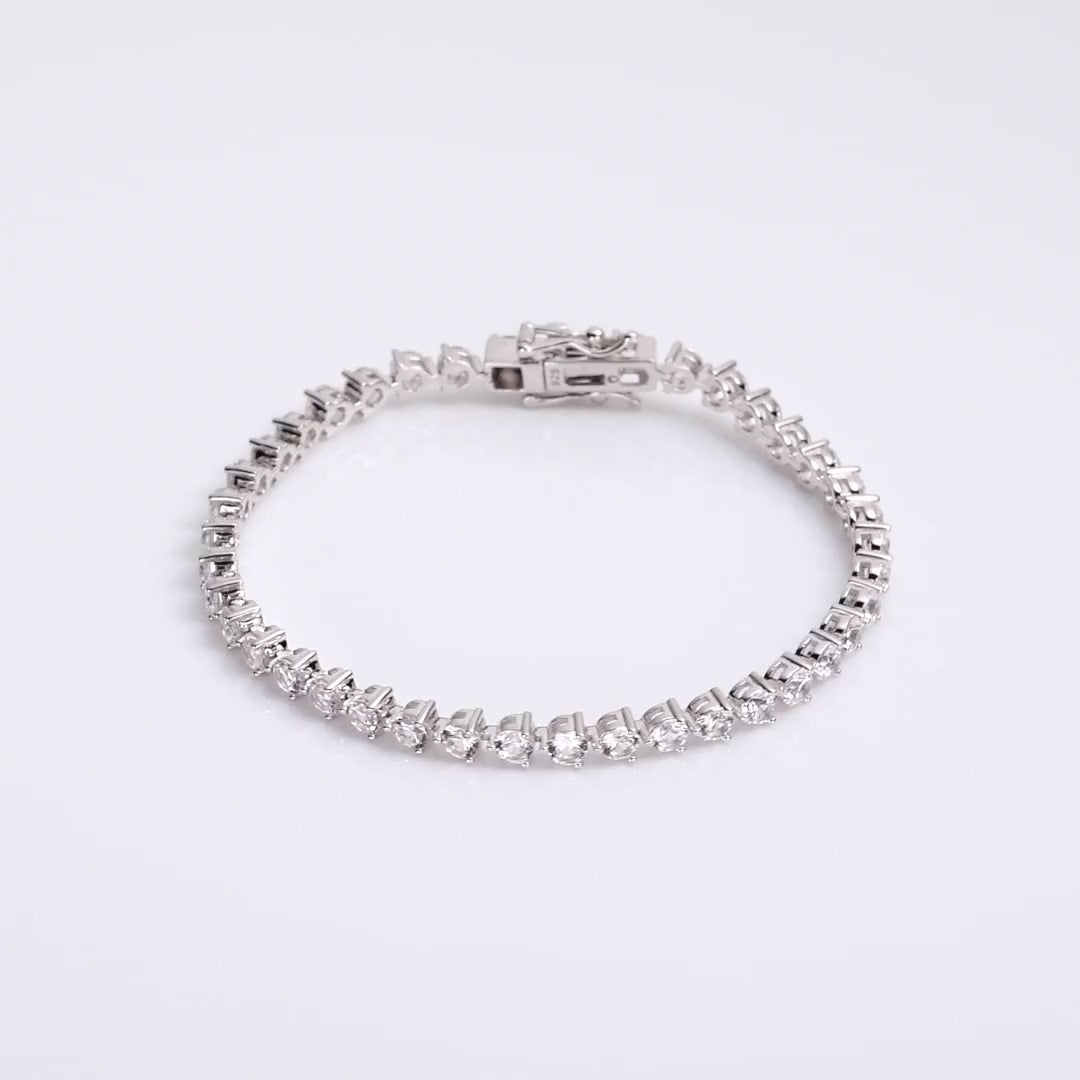 Three-Prong Set Round Cut Lab Grown Diamond Tennis Bracelet